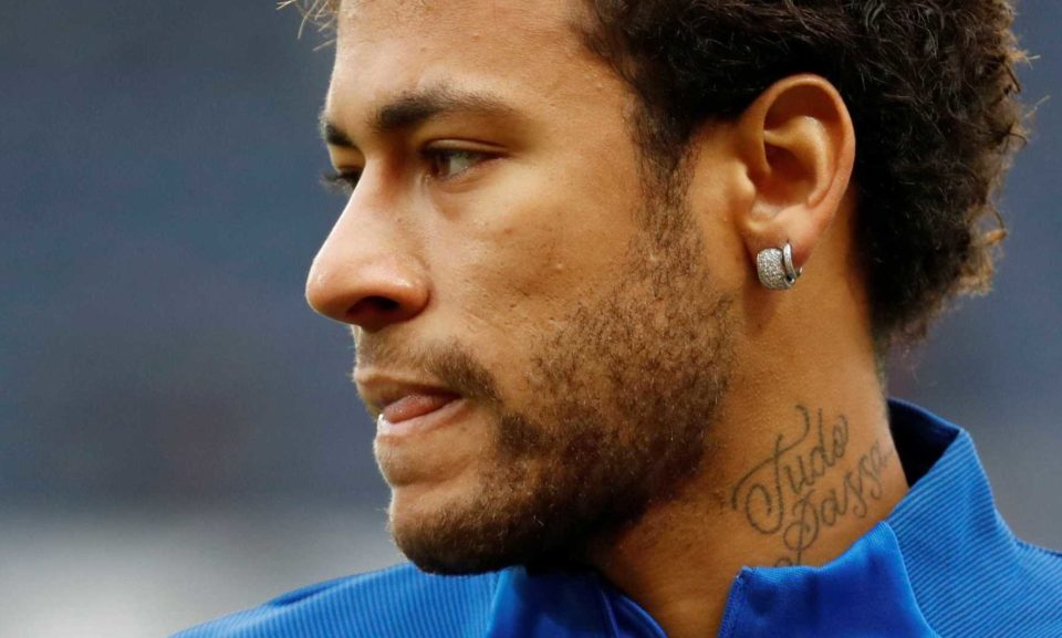 Um mês após cirurgia, Neymar passa por reavaliação