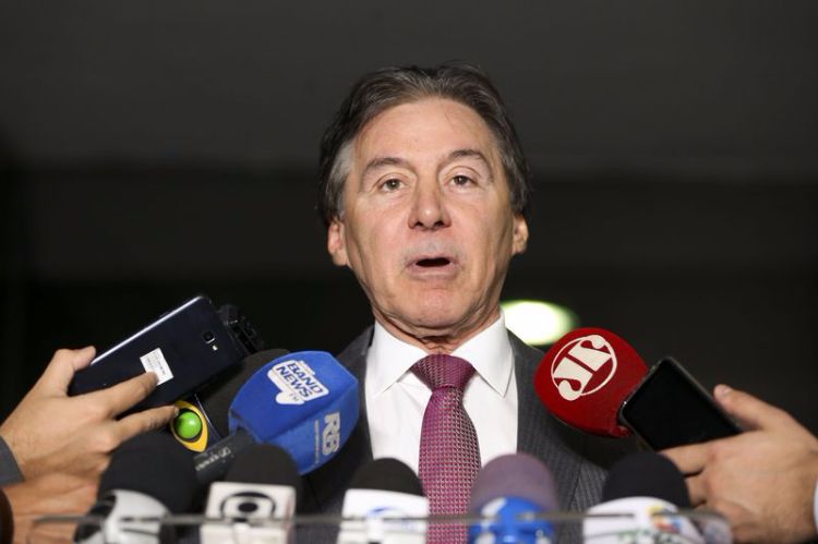Eunício Oliveira diz que decisão da Petrobras é ‘um bom começo’