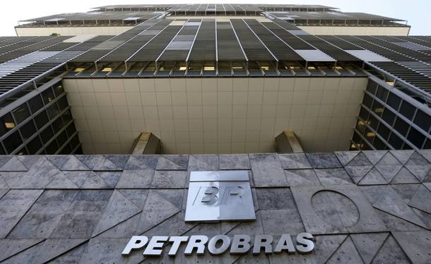 AGU e Petrobras pedem ao TST que impeça greve de petroleiros