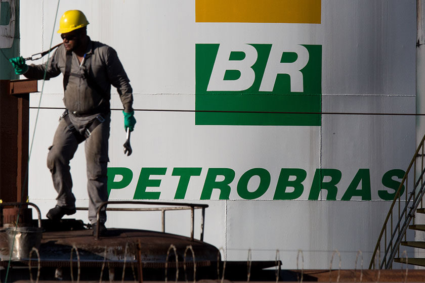 Governo estuda entrar na Justiça para barrar greve de petroleiros