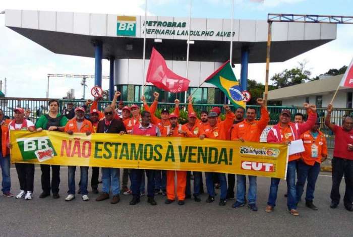 TST declara ilegalidade da greve dos petroleiros e impõe multa diária