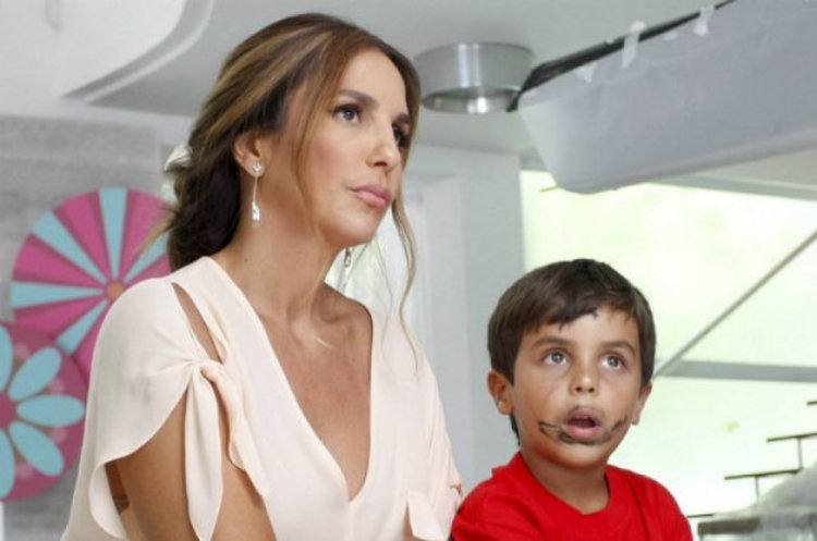 ‘Ele manda’, diz Ivete Sangalo sobre filho escolher nome das gêmeas