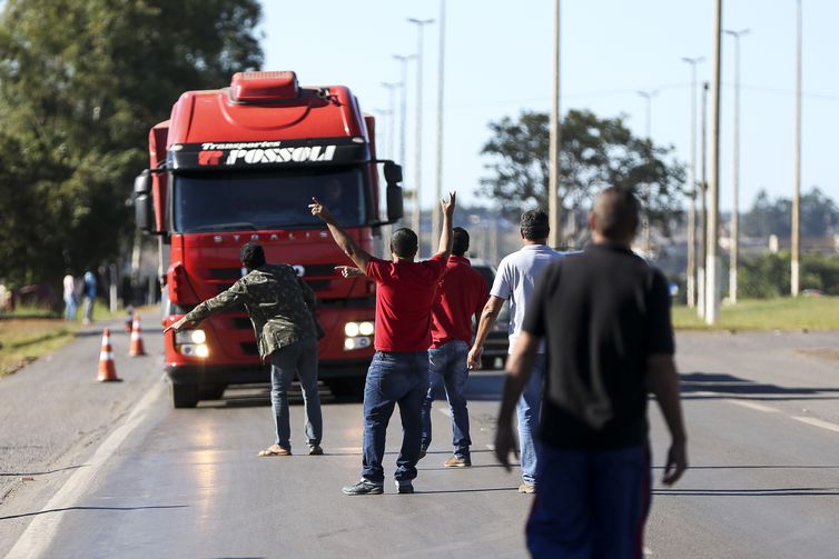 Líderes alertaram para risco de acordo com governo não chegar à estrada