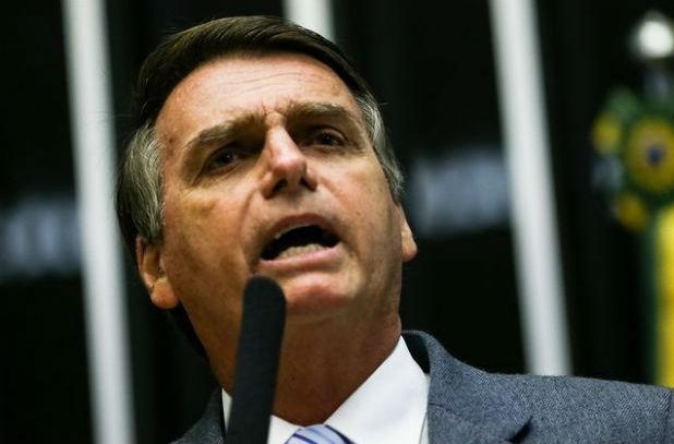 ‘Grande parte dos partidos não vale nada’, diz Bolsonaro
