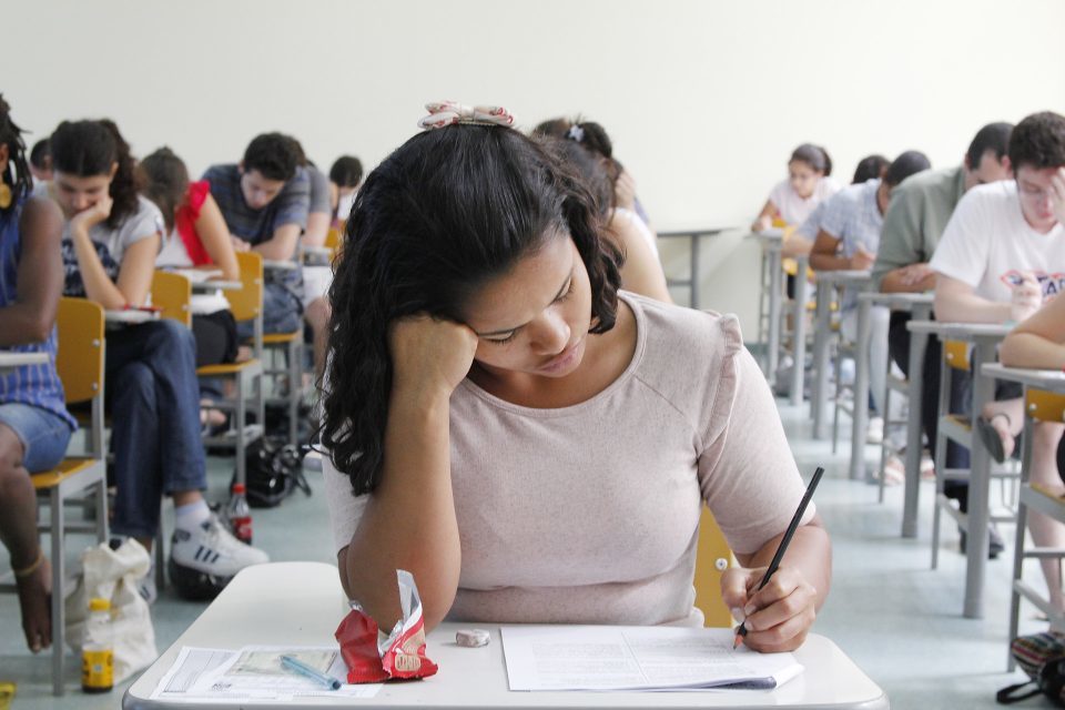 Candidatos podem se inscrever no Enem até as 23h59 desta sexta