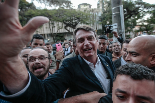 Ibope: durante greve, Bolsonaro cresce e tem empate técnico com Lula