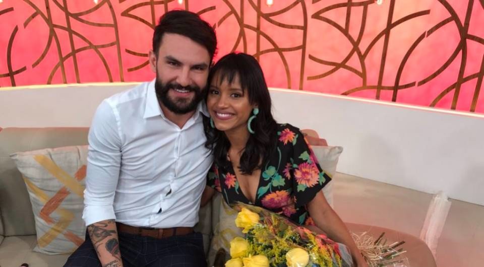 Campeã do ‘BBB18’, Gleici recebe surpresa de Wagner no ‘Encontro’