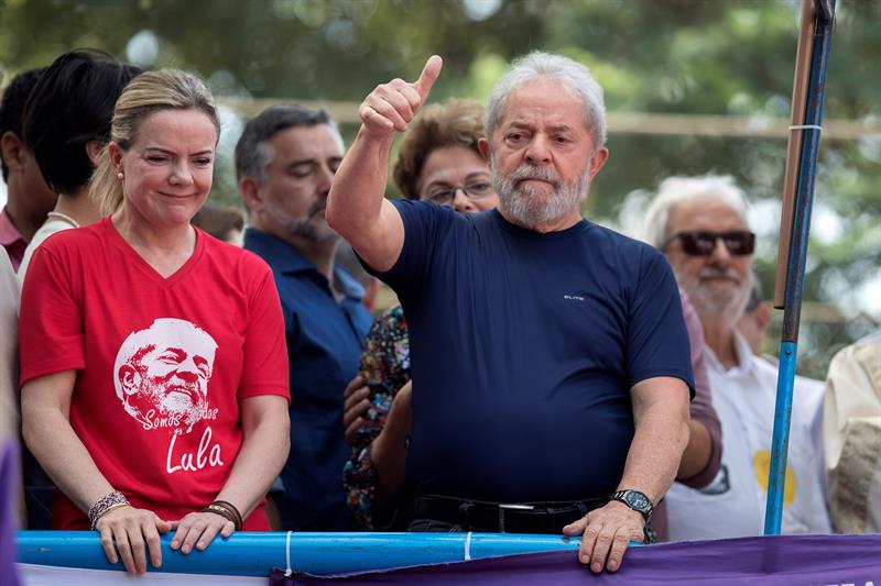 PT vai à Justiça para Lula poder gravar entrevistas como pré-candidato