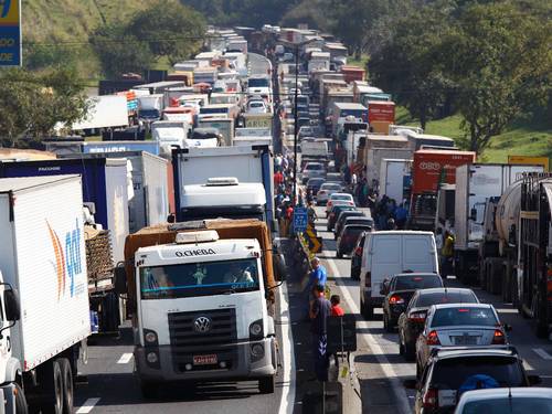 Greve dos caminhoneiros afeta consumo de energia elétrica do País