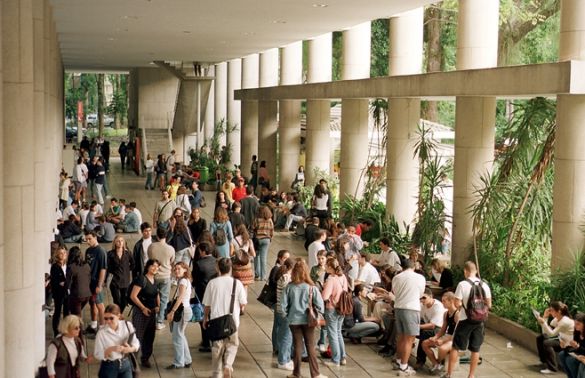 Racismo de torcida faz PUC-RJ perder título de jogos universitários