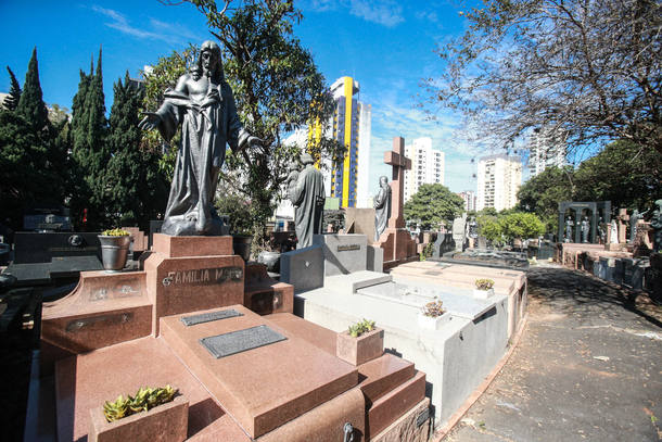 Túmulo de Prestes Maia é furtado na capital paulista