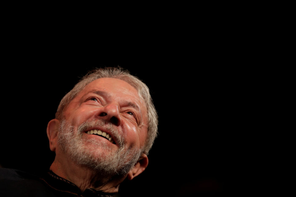 Lula lidera em pesquisa espontânea, com 21% de intenções de voto