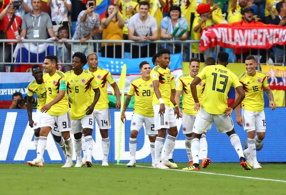 Mina marca, Colômbia vence e avança na Copa