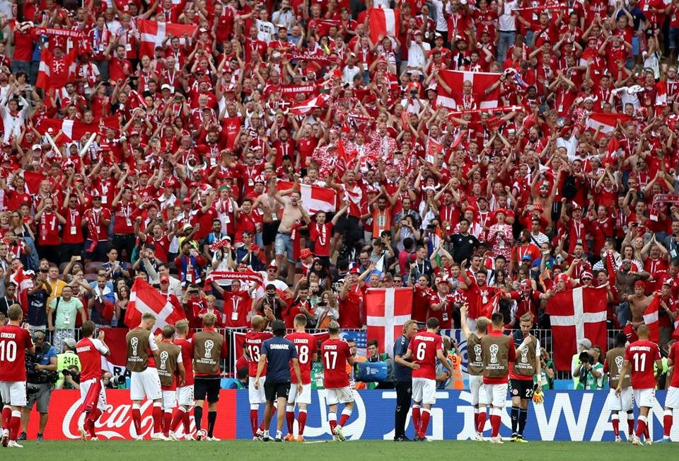 Dinamarca empata com a França em primeiro 0 a 0 da Copa e avança