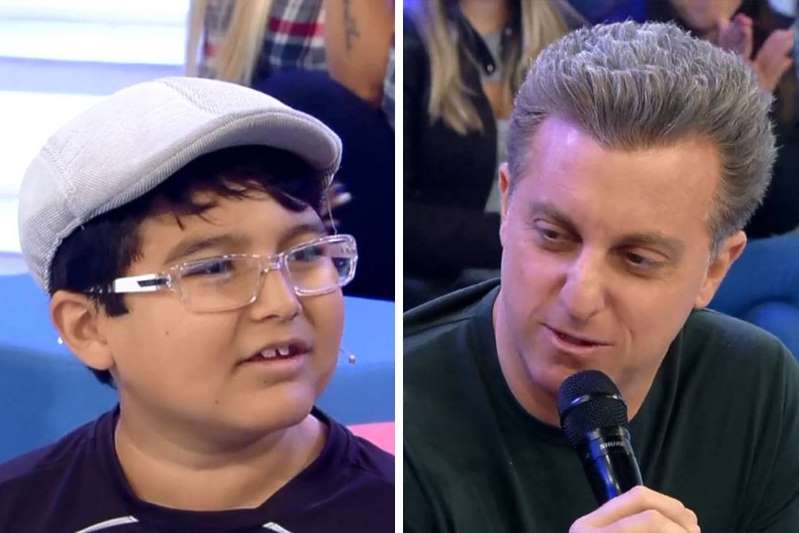 Huck gera polêmica ao presentear garoto na TV