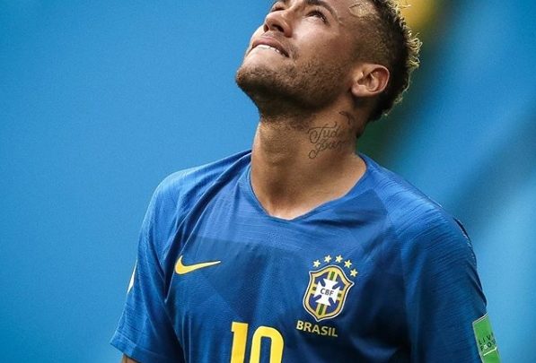 Neymar reage a críticas e desabafa nas mídias sociais