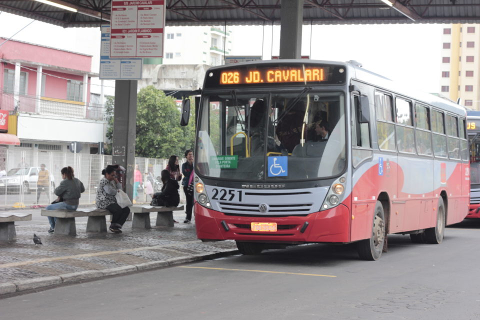 Atendimento dos ônibus será reduzido durante jogo do Brasil