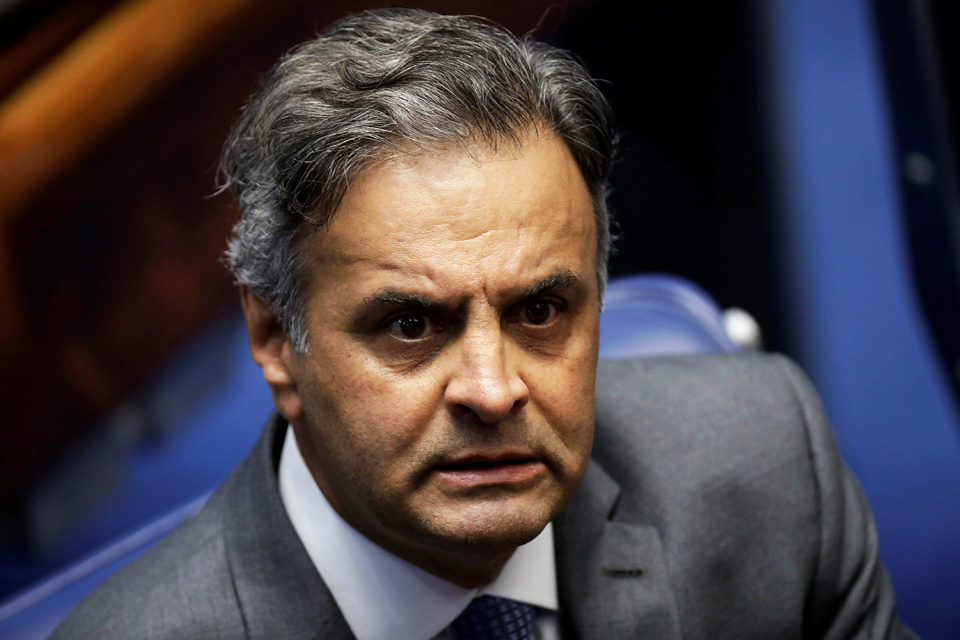 PGR pede mais 60 dias em duas investigações contra Aécio no STF