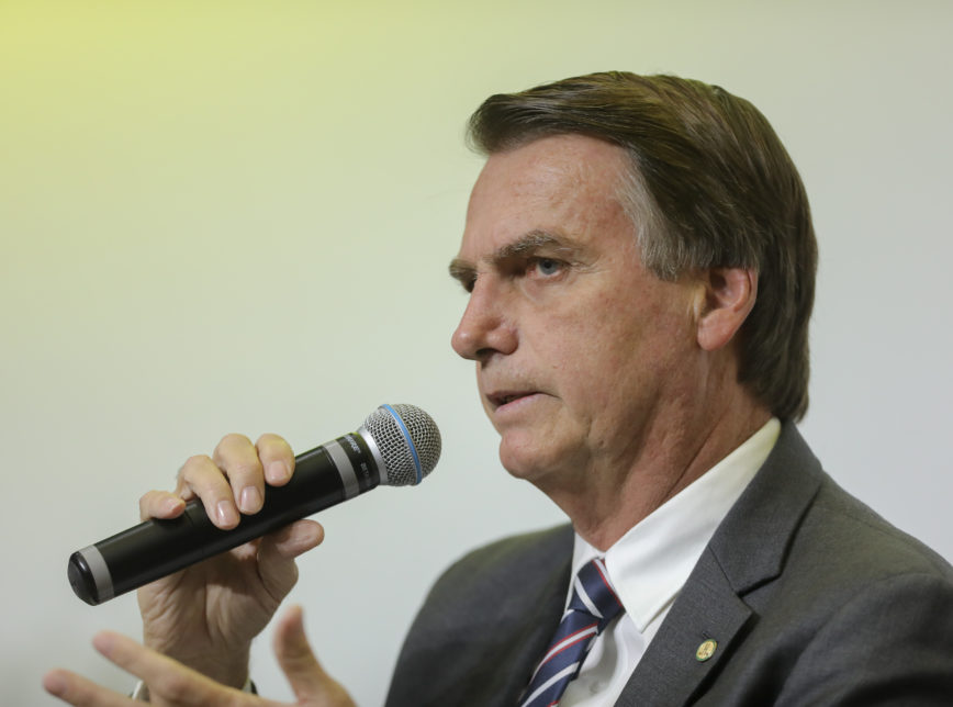 Em vídeo, Bolsonaro promete ir a todos os debates na televisão