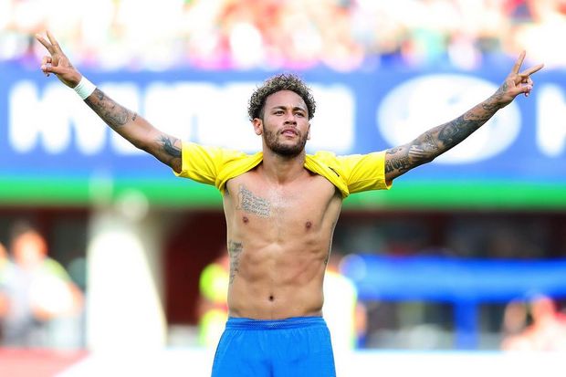 Neymar iguala Romário na lista dos maiores artilheiros da história do Brasil