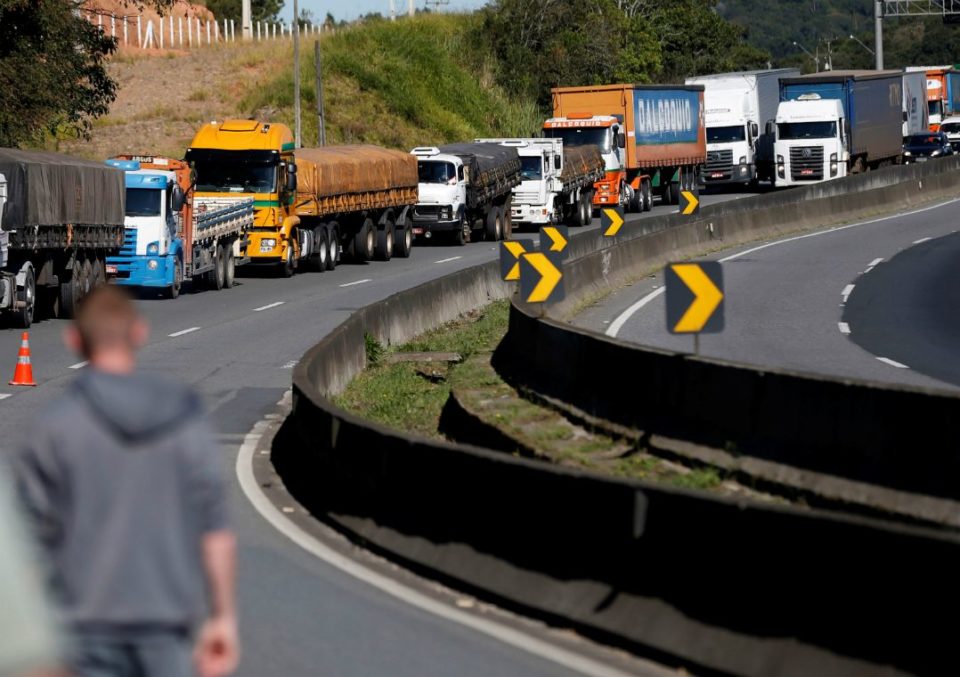 Promessas a caminhoneiros podem parar na Justiça