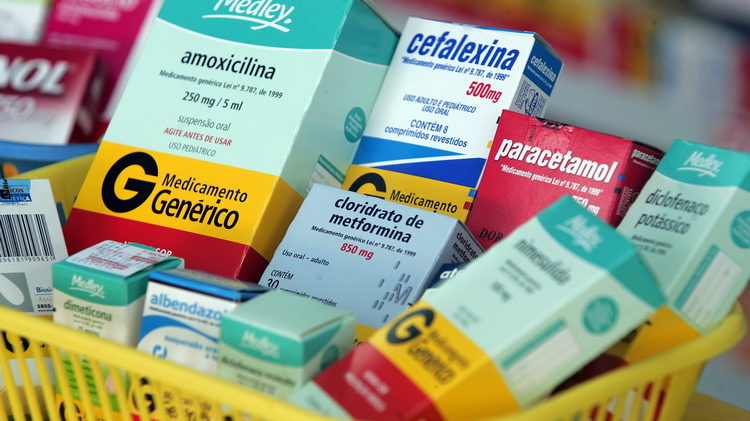 Procon aponta diferença de até 960% no preço dos medicamentos