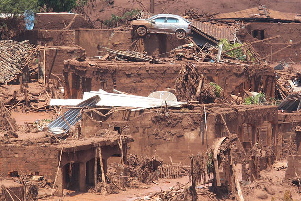 Bairro de Mariana que sumiu na lama será refeito