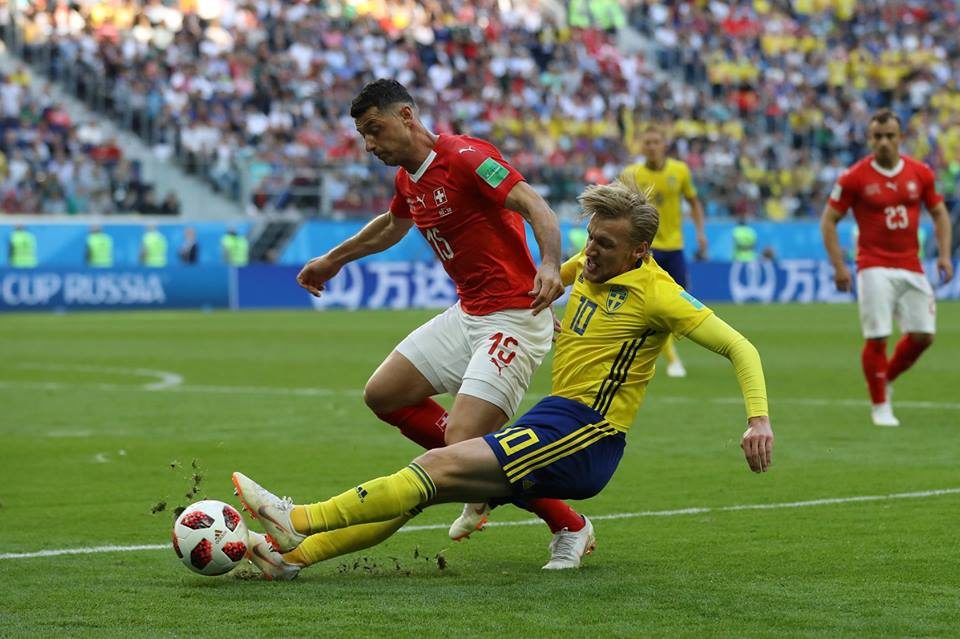 Suécia bate a Suíça e volta às quartas de final da Copa após 24 anos