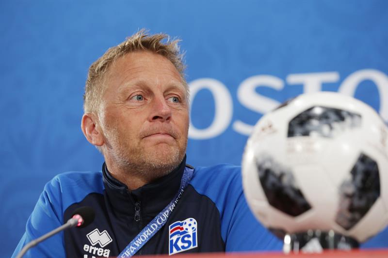 Após levar Islândia para a sua 1ª Copa, técnico pede demissão da seleção