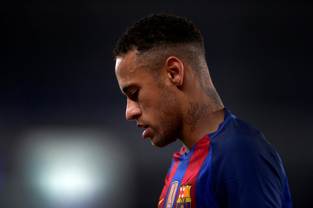 Neymar fica fora da lista dos melhores do mundo da Fifa