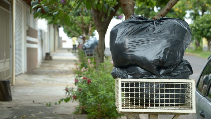 Monte Azul ameaça paralisar coleta de lixo em Marília por falta de pagamento