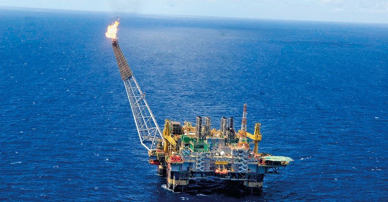 Petrobrás vai gerar energia eólica no mar