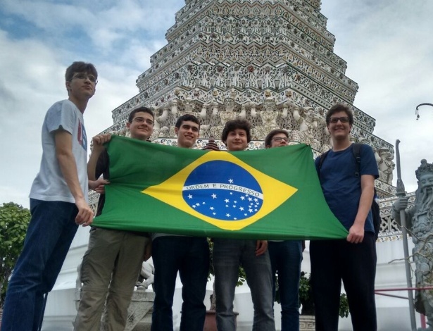 Brasileiros conquistam medalha de prata em Copa do Mundo de Física