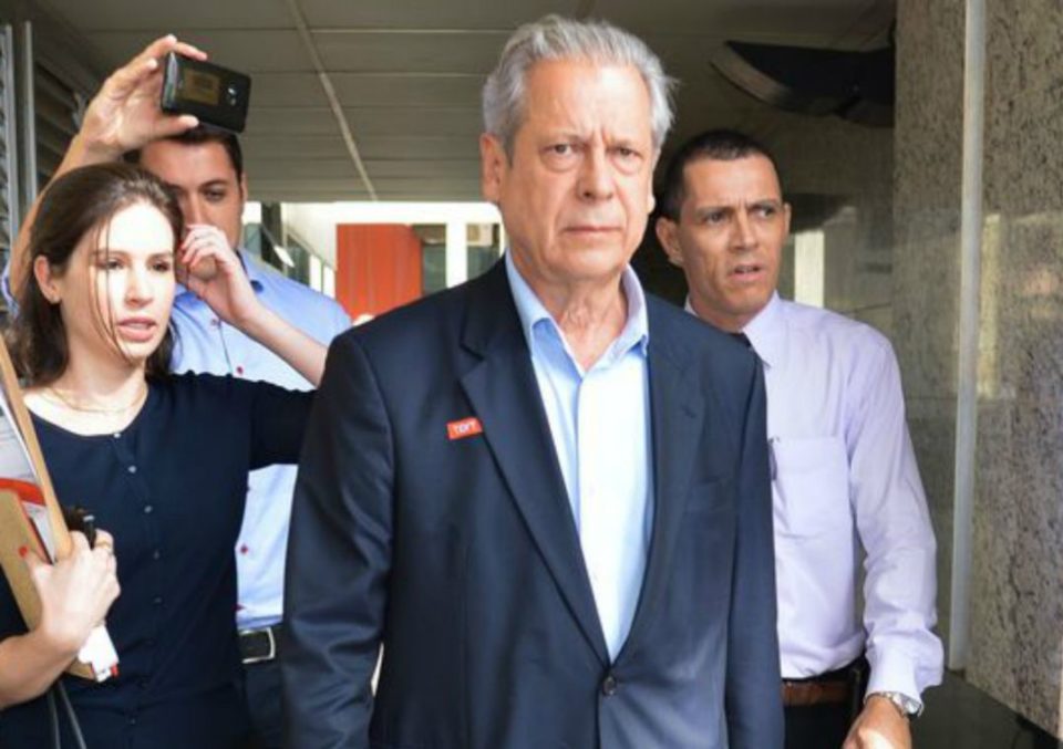 Zé Dirceu comemorou liberdade de Lula, que acabou não ocorrendo