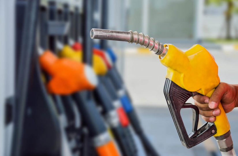 Preço médio da gasolina nas refinarias cai 0,98% nesta sexta-feira