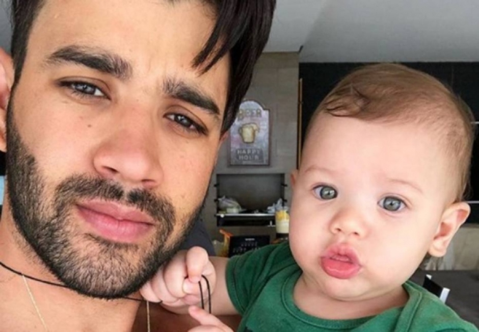 Gusttavo Lima mostra encontro entre o filho Gabriel e irmão mais novo