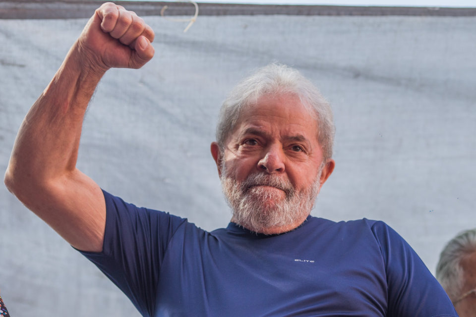 Lula diz que será candidato para ‘recuperar soberania do País’