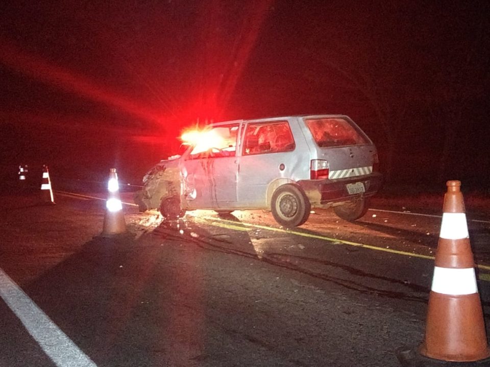 Motorista é preso por embriaguez após colisão com carreta na BR-153