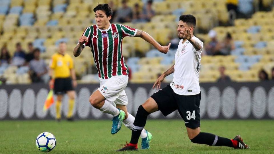Corinthians perde do Fluminense e chega a 4 partidas sem vitória
