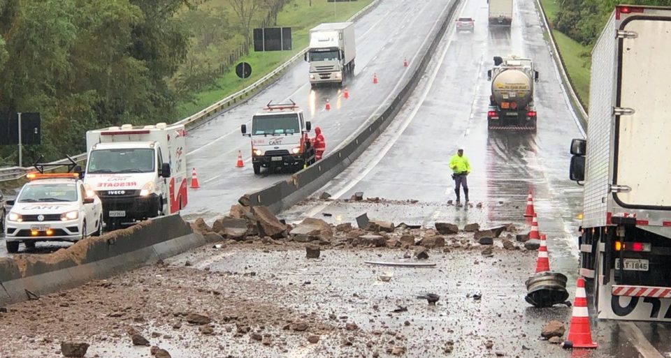 Mariliense morre após grave acidente na rodovia SP-225