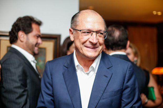 Juiz decreta sigilo em ação de Alckmin