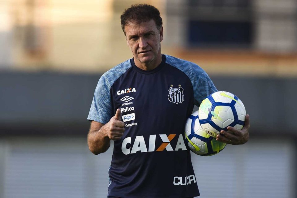 Cuca é absolvido pelo STJD e poderá comandar o Santos contra o Vasco