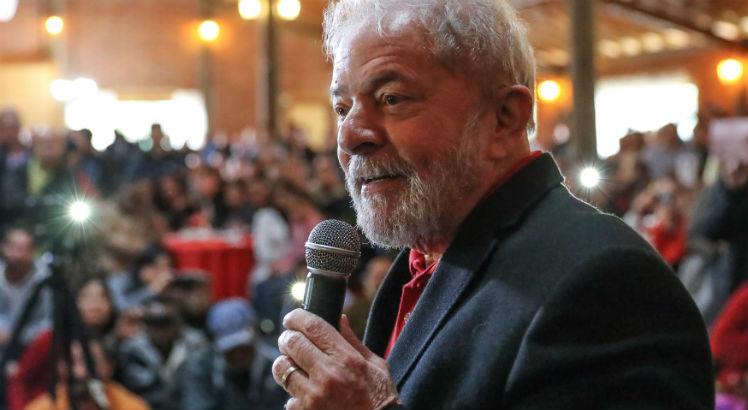 TSE suspende inserções do PT com Lula na programação de TV