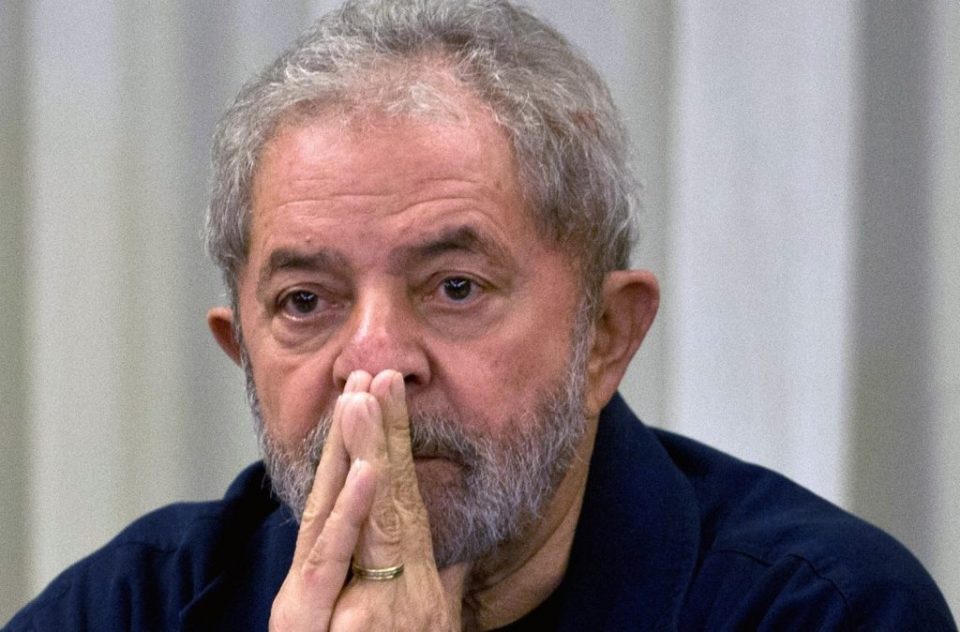 Ministro do TSE suspende propaganda eleitoral do PT no rádio com Lula