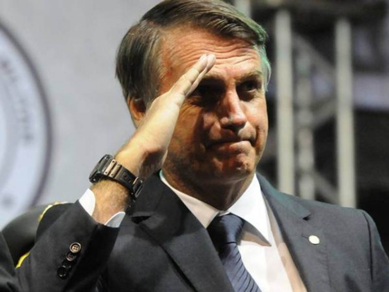 SBT critica Bolsonaro na web e causa revolta em eleitores