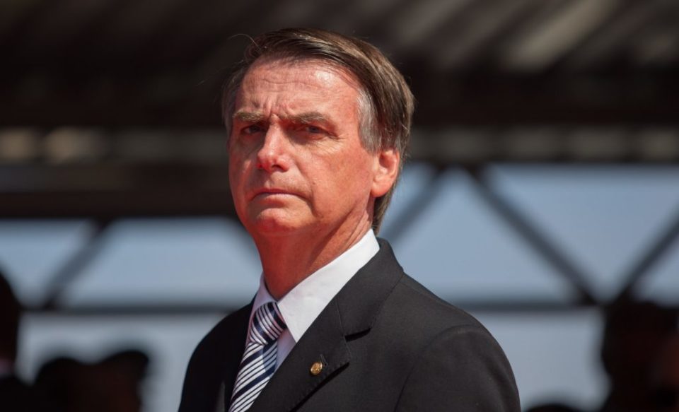 Bolsonaro ataca mídia, mas diz que vencerá o sistema que ‘agoniza’