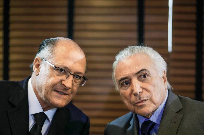 Alckmin associa Dilma a Temer em propaganda na TV