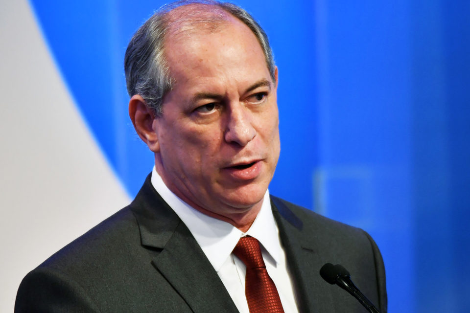 Ciro Gomes recebe alta e vai a debate presidencial