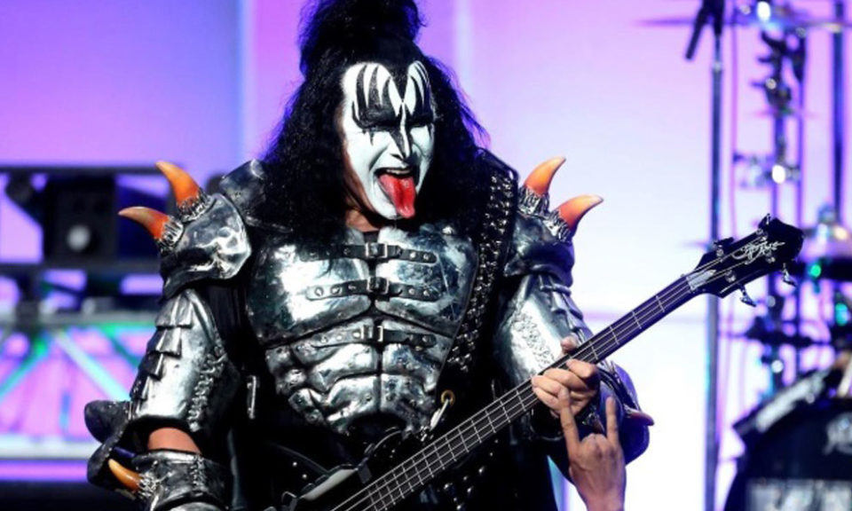 Kiss anuncia aposentadoria dos palcos após 45 anos de carreira