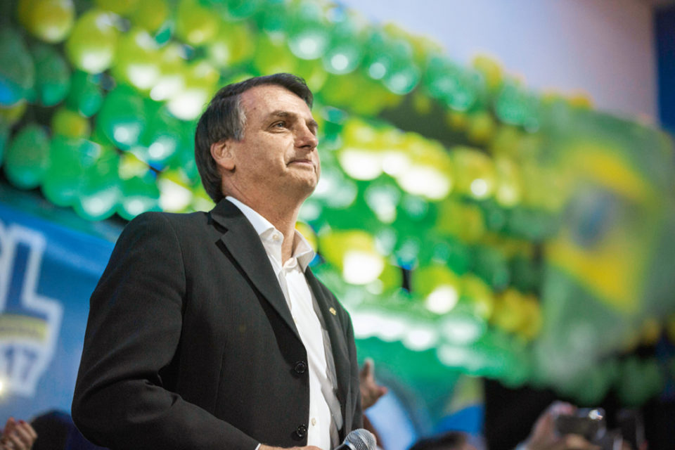 Ibope: Em SP, Bolsonaro mantém liderança e sobe para 33%